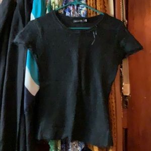 The limited black shirt sleeve sweater